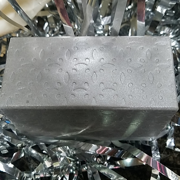 ❤💋Gorgeous❤💋silver Expressions ❤💋 bracelet - Picture 3 of 5